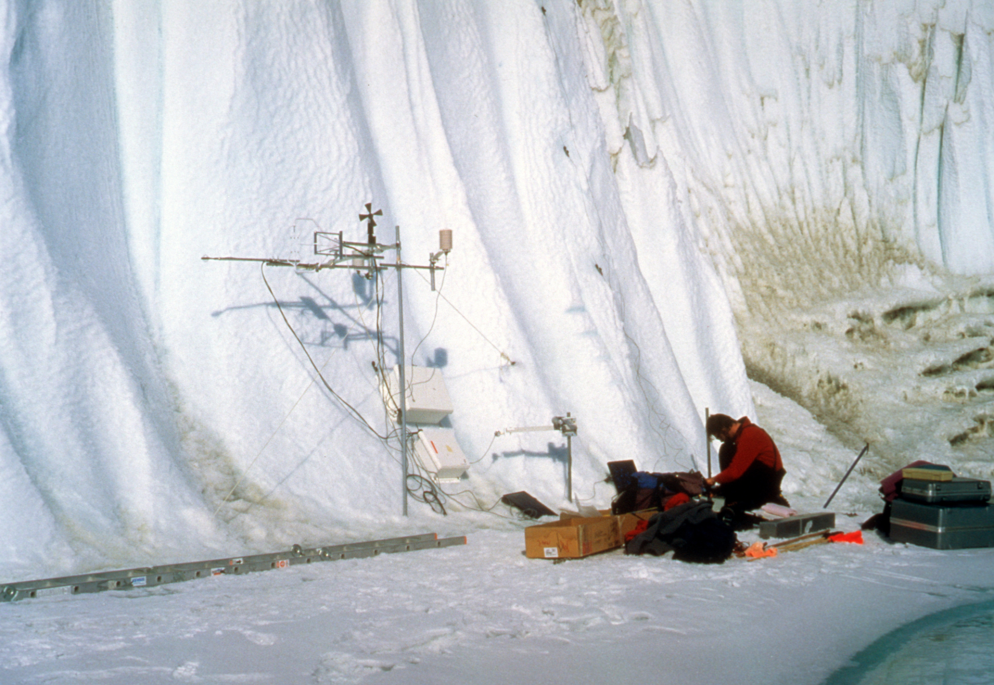 Energy balance measurements at glacier face